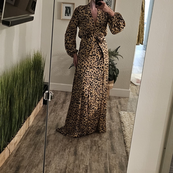 Temperley London Piera leopard-print silk gown us size 6 uk10 - Picture 3 of 15